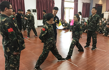 當(dāng)滿腦子里全是目標(biāo)時(shí)，只剩下方法和行動(dòng)！